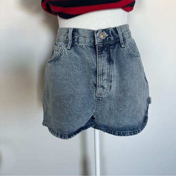 BDG Urban Outfitters Light Wash Denim Carpenter High Rise Shorts Size 29 - Picture 5 of 5